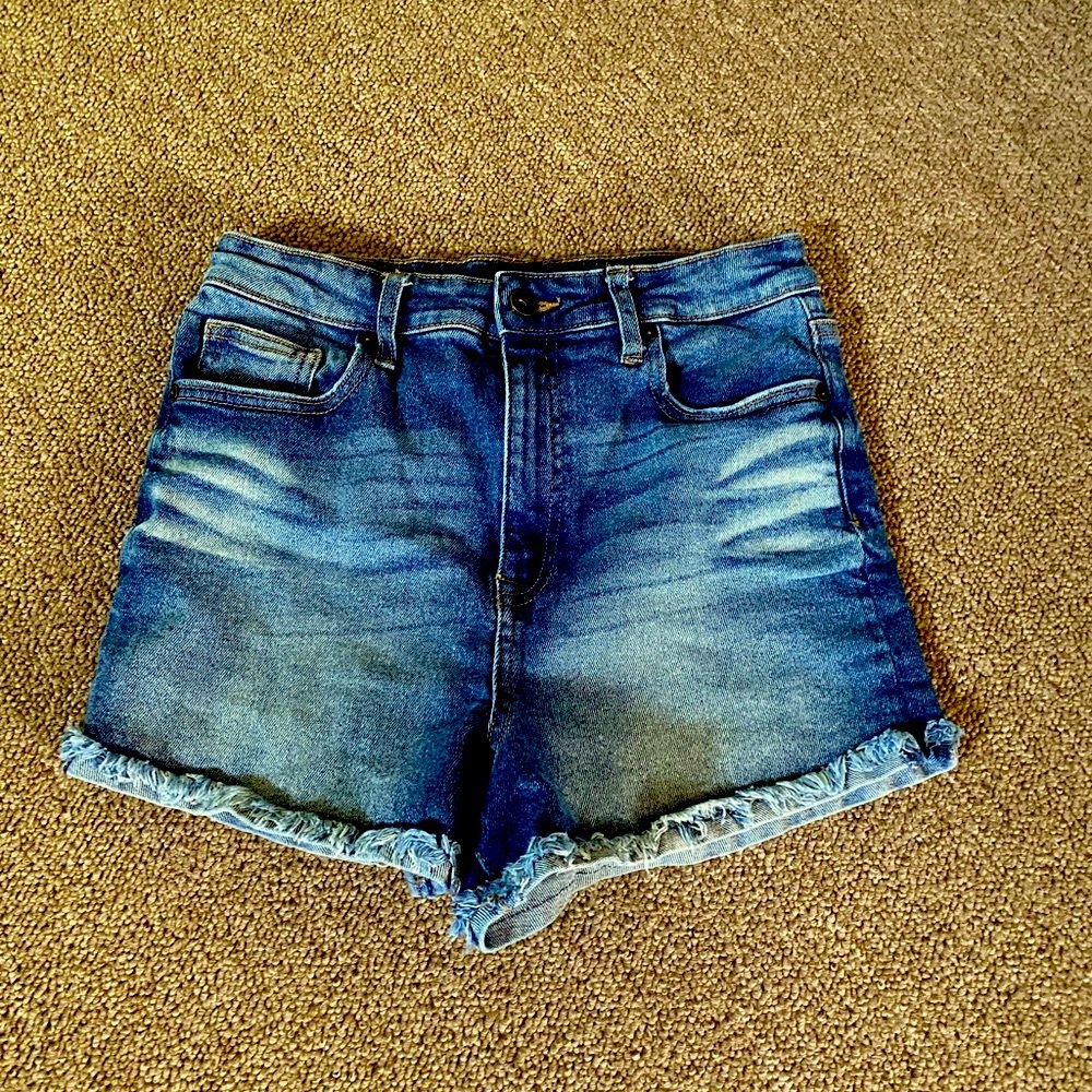 Kendall +Kylie shorts size 9